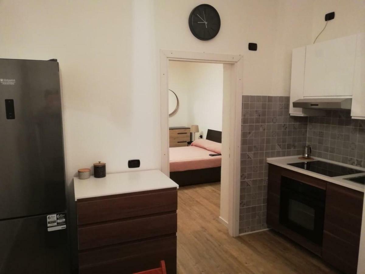 Apartamento Centro E Parco 10 Min - Flat In Monza Exterior foto