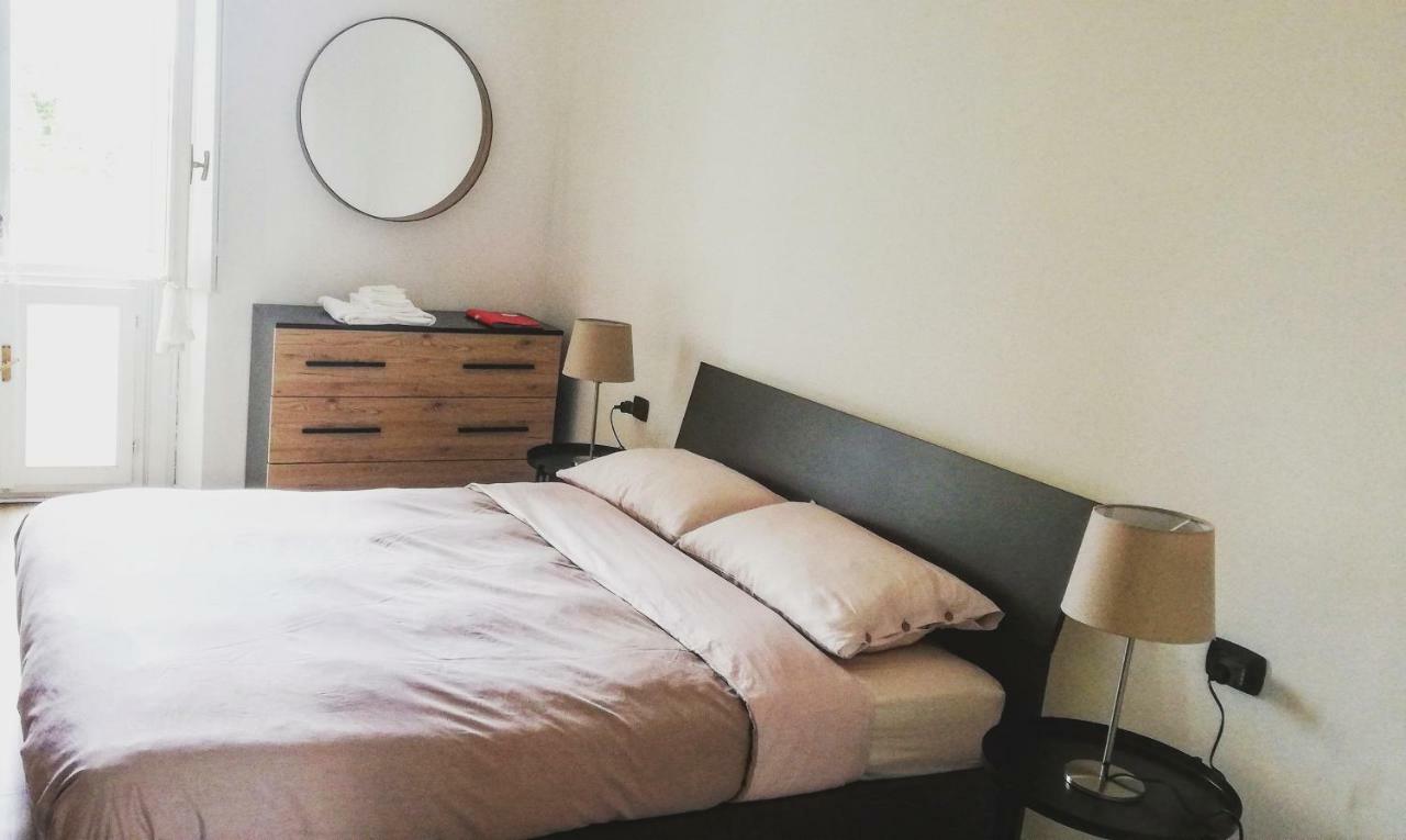 Apartamento Centro E Parco 10 Min - Flat In Monza Exterior foto